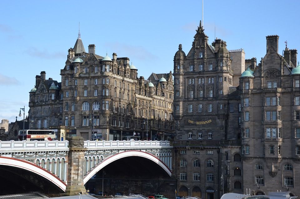 Edinburgh-Bridge-City